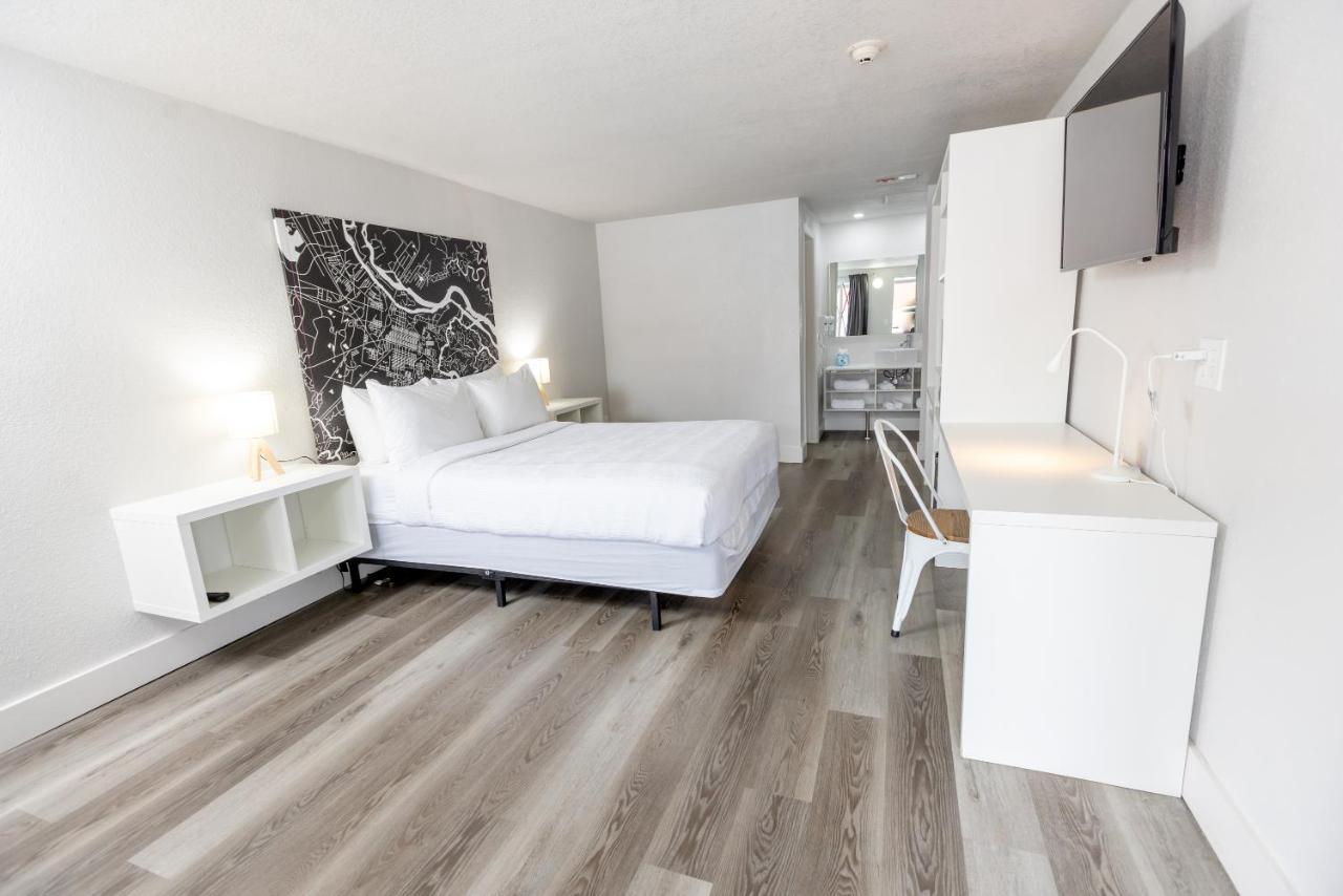 Golden Isles Inn & Suites Brunswick Ngoại thất bức ảnh
