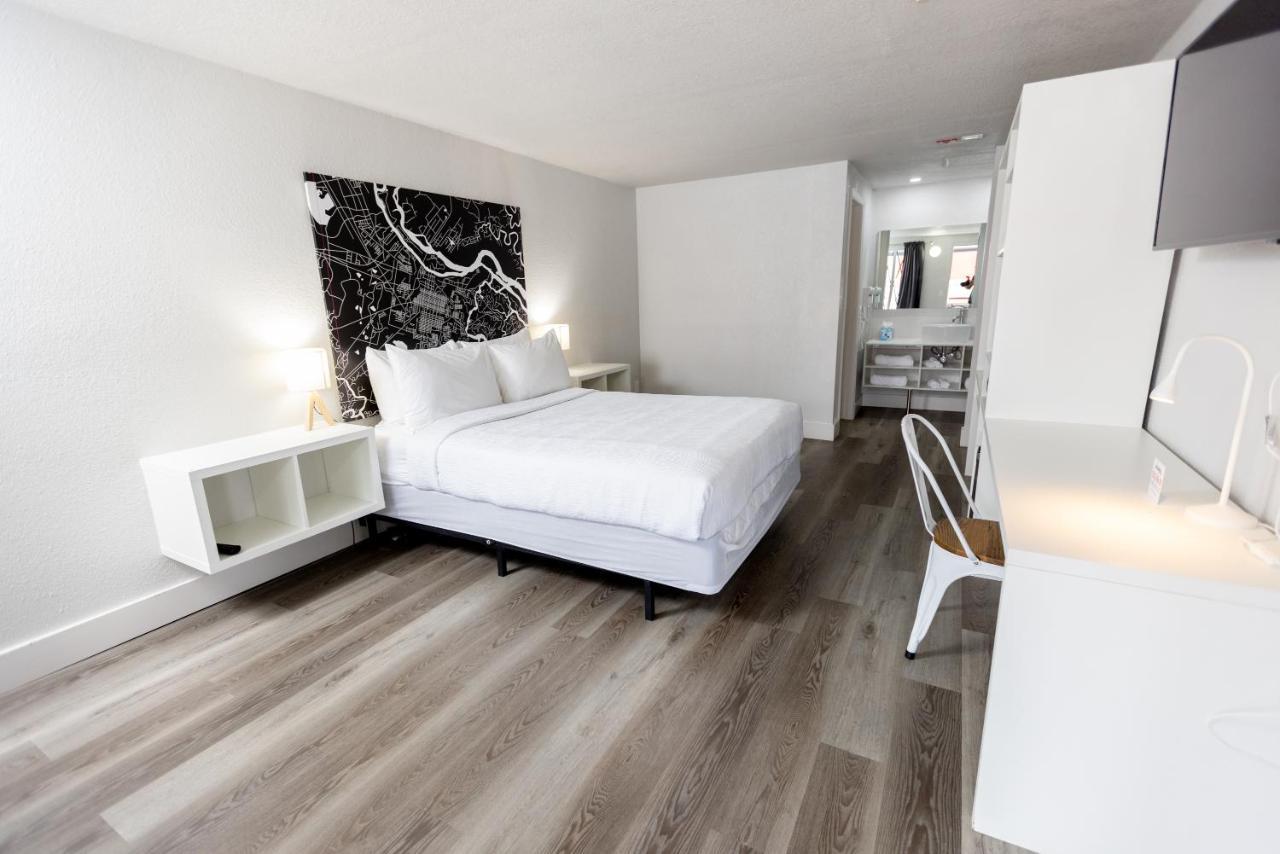 Golden Isles Inn & Suites Brunswick Ngoại thất bức ảnh