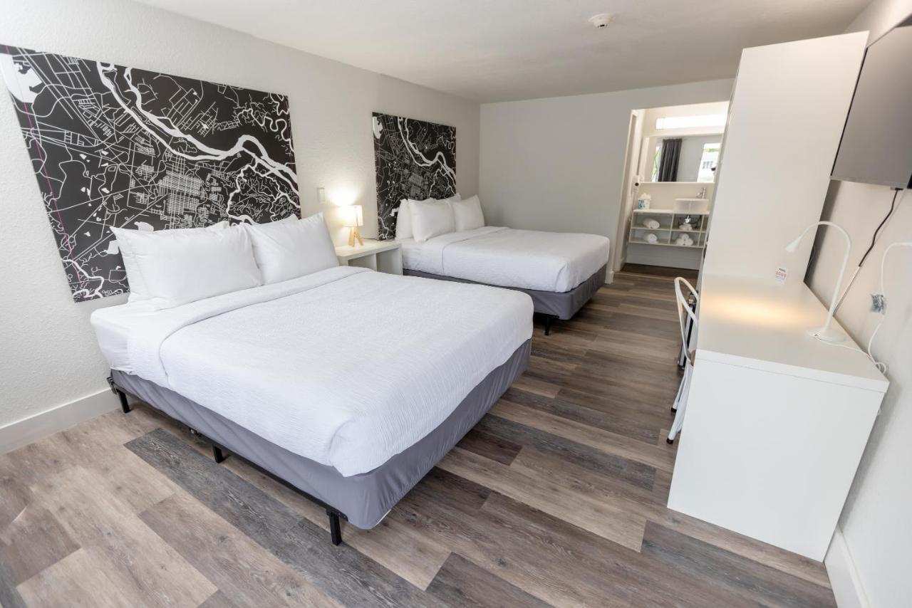 Golden Isles Inn & Suites Brunswick Ngoại thất bức ảnh