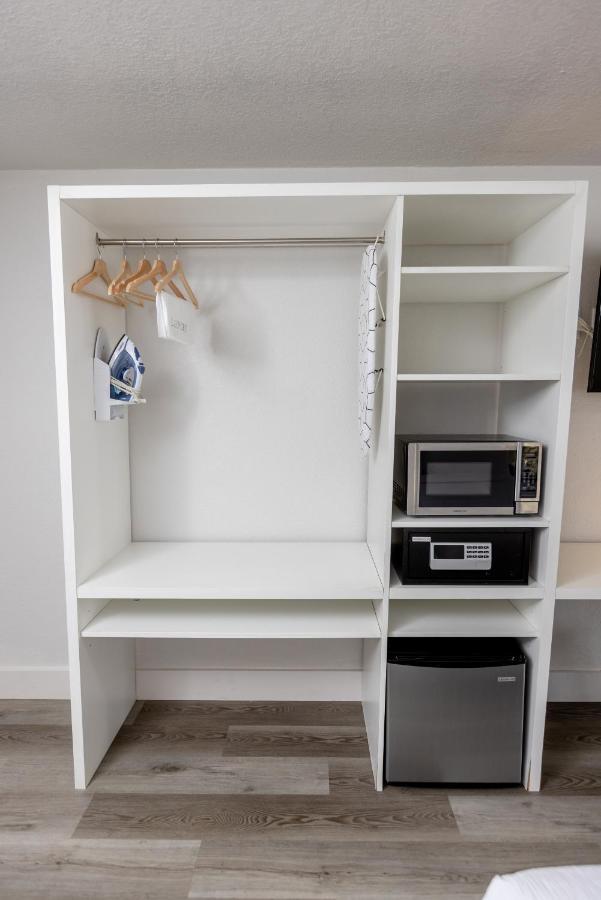 Golden Isles Inn & Suites Brunswick Ngoại thất bức ảnh